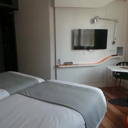 Hotel Ibis Styles Centre 3*